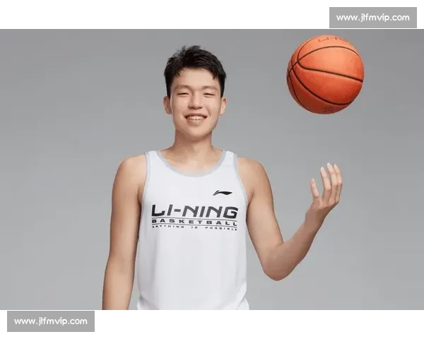 杨瀚森白衣闪耀富保罗庆功宴！湖人锋线新星助阵，四首轮秀彰显 Klutch 统治力