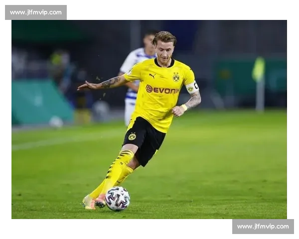 罗伊斯两助攻 + 神级脚后跟，银河 3-3 绝平圣路易斯城